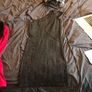 Bebe one sleeve dress